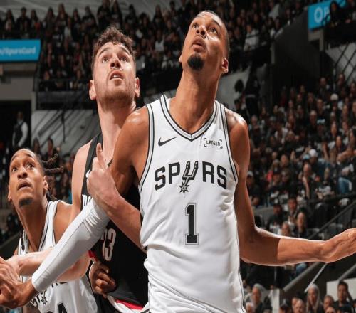 無情的41！馬刺淘汰開拓者晉級，文班亞馬6蓋帽，福克斯末節爆發