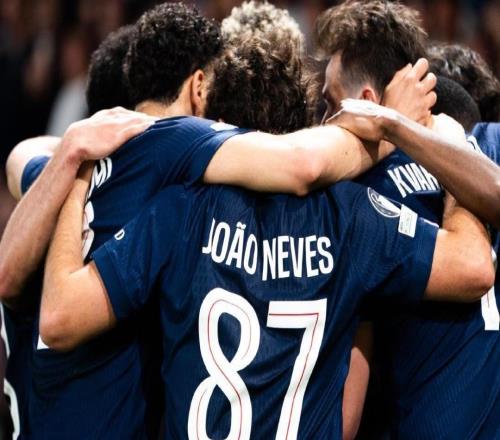 热闻一次巅峰对决！一场进球大战！大巴黎54险胜拜仁