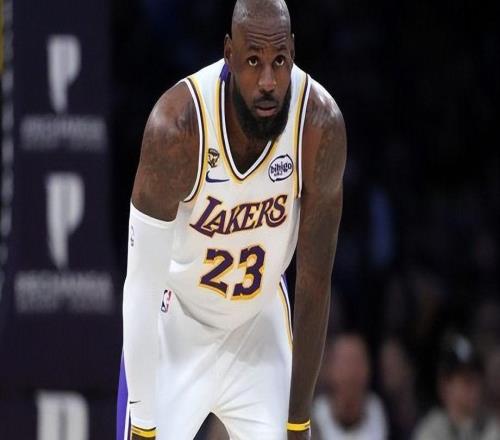 火箭大勝湖人！阿門23+7，老詹9中2，8失誤，艾頓19+10遭驅逐