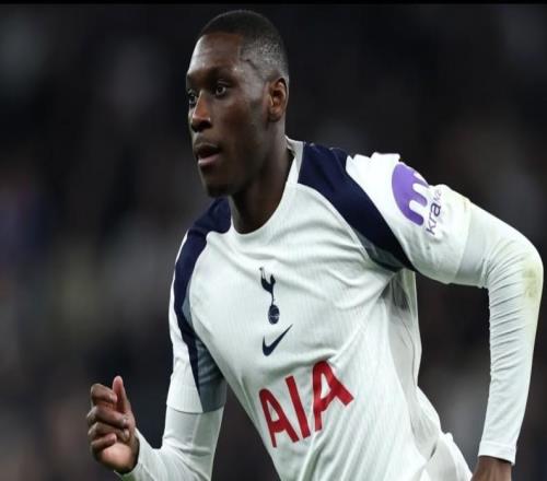 都体：尤文仍然希望弗拉霍维奇留队他们还想要穆阿尼