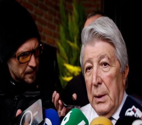 塞雷佐：大都会球场的草皮很完美，不知道英国媒体在抱怨什么