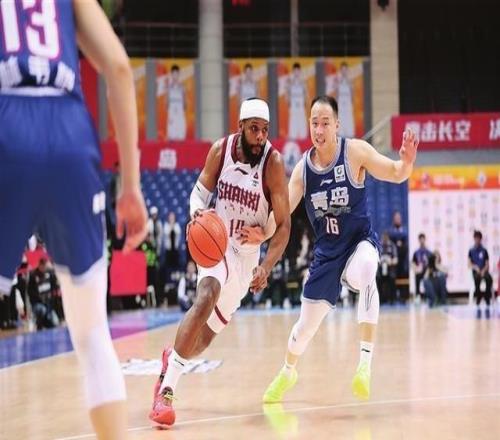 季后賽首戰力克青島隊山西男籃取得先機
