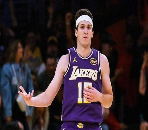 詹姆斯25+3+7造NBA神跡，里夫斯打鐵艾頓大號兩雙，湖人再負火箭