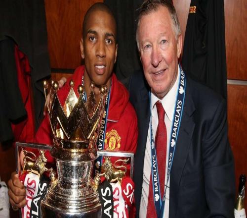 40岁英格兰传奇宣布退役！结束23年生涯，曾任曼联队长+率队夺6冠