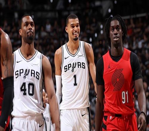 季后赛至今的表现都堪称灾难，马刺锋线老将不想为新合同拼一把