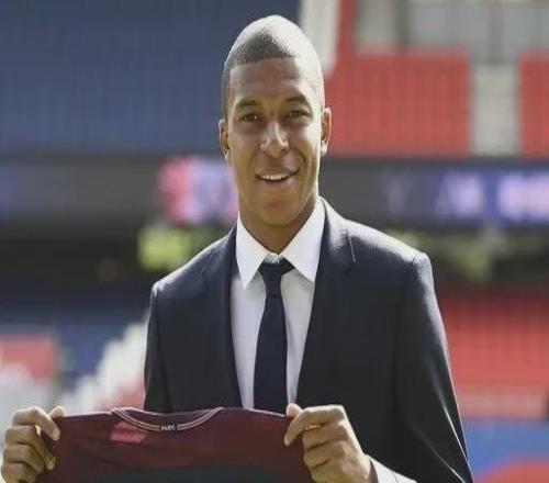 5月2日，传奇球星菲戈将空降南京！前“英超”球星、欧洲金球奖得主欧文隔空应援“苏超”