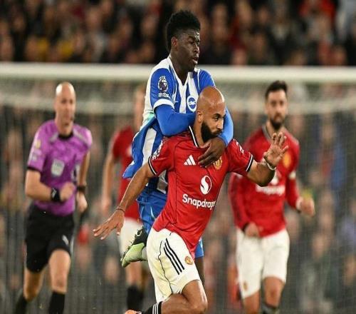 记者：曼联暂时放弃买托纳利了6000万英镑根本拿不下巴莱巴