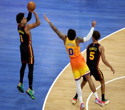 NBA历史级逆袭！5年时间，从场均2分菜鸟，到MVP榜前十
