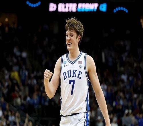 从绿叶到蜂王：克尼佩尔用投篮撕碎质疑，新秀赛季改写NBA历史