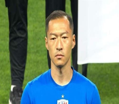 薛慶浩撲點后失誤，申花老將當外援用馬納法太沖動或被追加停賽