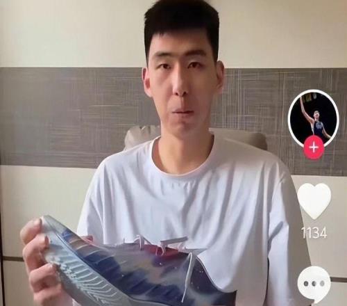 CBA消息！徐昕完成新簽約，遼寧四外援全部不留，潘江用人遭質疑