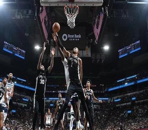 NBA季后賽馬刺贏下天王山，文班亞馬盡顯籃球天賦