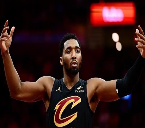 輸得窩囊！騎士隊為什么01尼克斯，這2人要背鍋，米切爾太冤