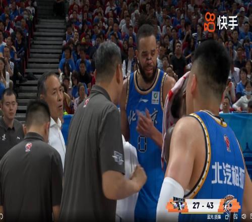 北京最棒隊(duì)員！6分鐘2助2搶3帽，率隊(duì)轟182，京蜜：下一戰(zhàn)該多用