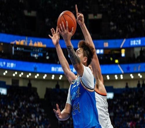 上海男籃單節狂轟39分上演驚天逆轉時隔24年重返CBA總決賽