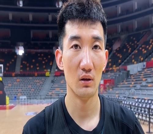 球場暴脾氣，全網爭議不斷！硬漢孫銘徽，唯獨敗給小17歲妹妹