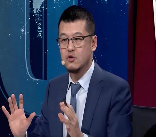 上海隊(duì)OR廣廈隊(duì)，誰(shuí)能奪冠楊毅給出了自己的答案