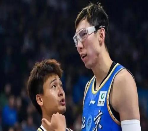 啥情況周琦解說NBA東部決賽居然嘲笑北京首鋼，許利民李楠躺槍