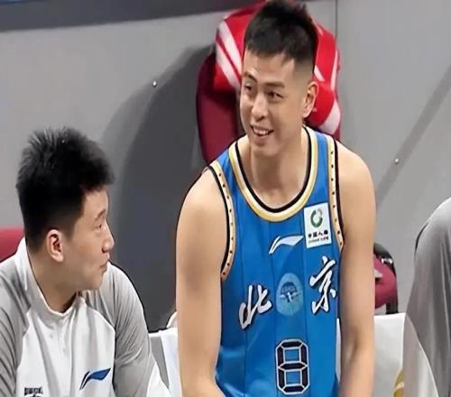 北京男籃11人合同到期：5人恐離隊(duì)，4外援走人，1將或轉(zhuǎn)型教練