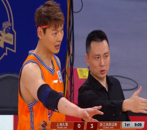 孫銘徽5失誤5中0，胡金秋18+7比拼王哲林，奇兵16分拿下G1