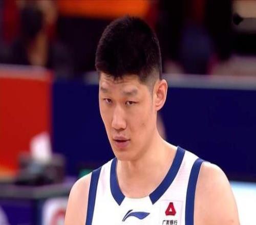 讓了兩外援，上海男籃總決賽首戰逆轉弗格13+8+6盧偉臨場換戰術