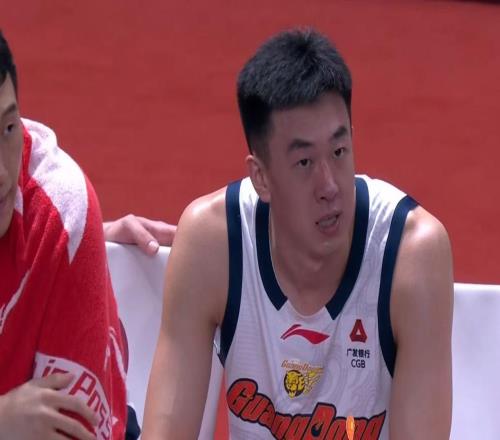 擠走王少杰！CBA狀元內(nèi)線自曝將加盟廣東隊(duì)，或被杜鋒看中！