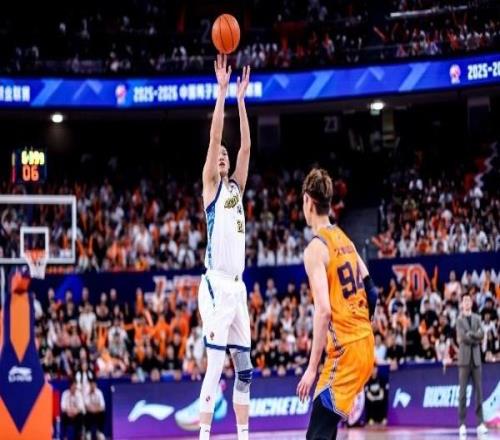 CBA總決賽G2，賽前帶來上海男籃古德溫、洛夫頓、張鎮麟以及浙江廣廈孫銘徽和胡金秋的最新消息！