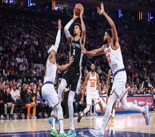 NBA總決賽：馬刺尼克斯巔峰對決，矛與盾的終極較量