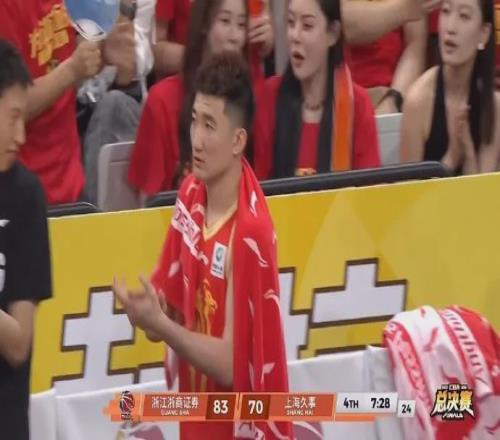 22中4！總決賽拉胯！中國男籃的頂薪后衛