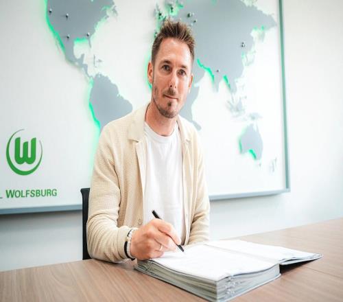 官方：施特羅布爾成為沃爾夫斯堡新主帥，簽約至2028年