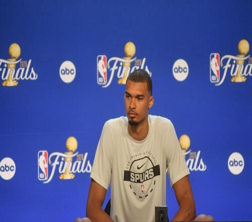 NBA總決賽“開門黑”如何調整文班：只需打出正常水平