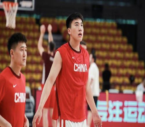 狂砍18分14籃板，王俊杰果然是高級貨，中國隊沒他真不行！