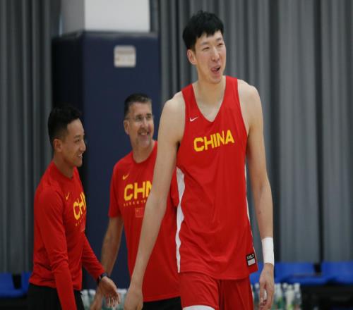 CBA消息！周琦趙睿無緣國家隊，北卡接觸林葳，遼寧簽約2米11中鋒