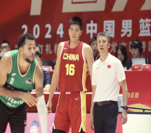 焦泊喬8+2！徐昕2+1掛彩，龐崢麟11+2+1一鳴驚人,中國男籃領(lǐng)先8分