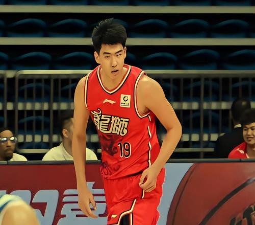 專打杜鋒臉焦泊喬徐昕在郭士強麾下游刃有余,6人提前鎖定大名單
