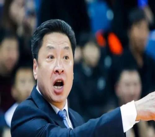 姚明觀戰(zhàn)上海隊(duì)奪冠，古德溫獲FMVP，廣廈無(wú)緣衛(wèi)冕