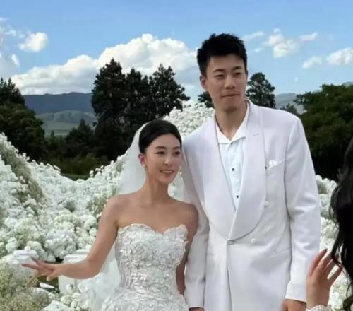 遼籃奪冠班底最好的2人給了上海球迷：最該感謝的是張鎮麟老婆