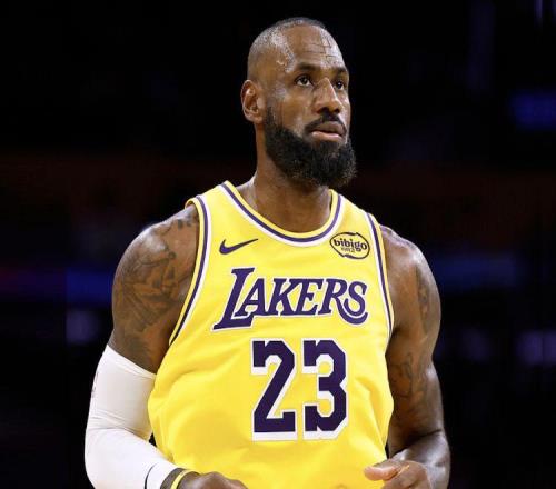 就在今天！詹姆斯保持了19年的NBA紀(jì)錄被打破了