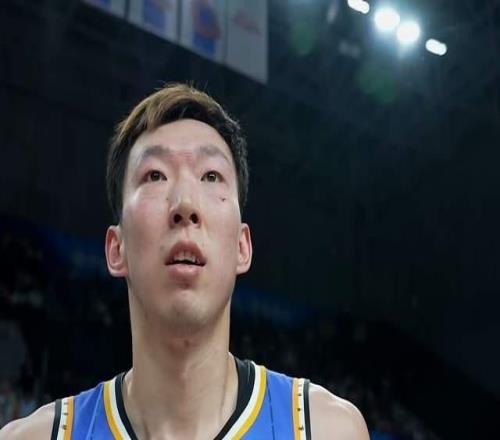 38岁内线强援抵达北京，联手周琦，补齐短板，许利民冲总冠军稳了