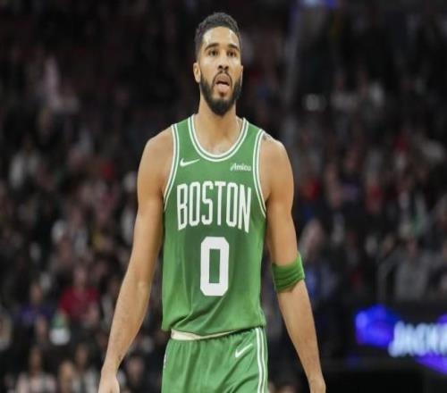 塔图姆：我想达到詹杜库的高度，让下一代穿着我的球衣感到自豪