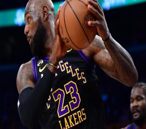 41岁詹皇又将迎4里程碑！1点历史唯一太全面骑士今夏将猛追他