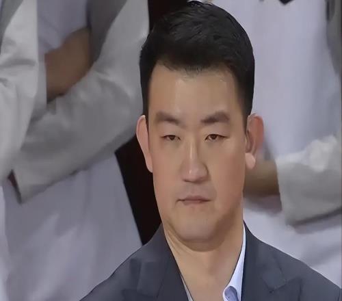 CBA半决赛爆冷！广厦9092惜败山西，替补40分差距拖垮排名