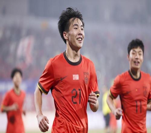 体坛午爆山东男篮今战上海男篮,U17国足10日凌晨战日本队
