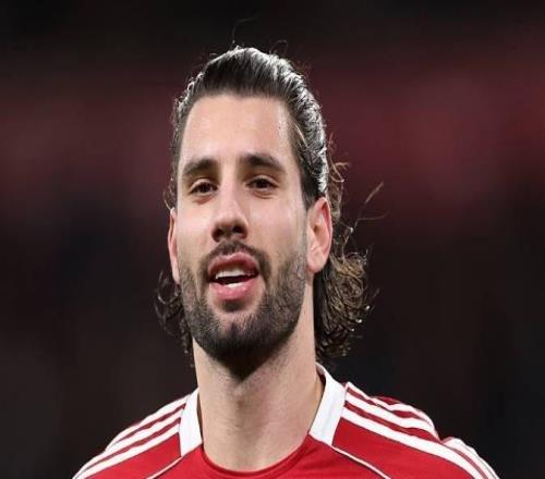索博：斯洛特已证明他有能力拿英超冠军，没人对他失去信心