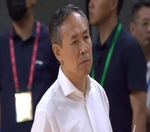 北京主帅:大家期待值都认为肯定20广东但季后赛就是很残酷
