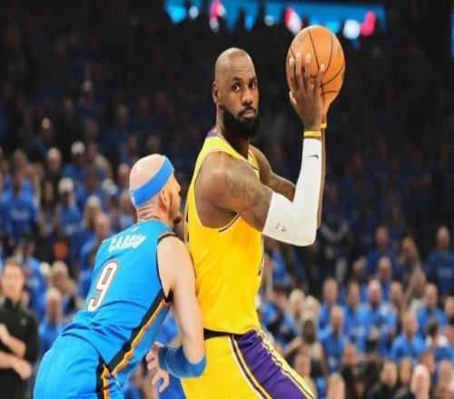 无力感在湖人内部蔓延下一场比赛为尊严而战