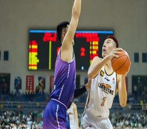 CBA生死战替补仅得6分山东男篮板凳短板，成致命隐患