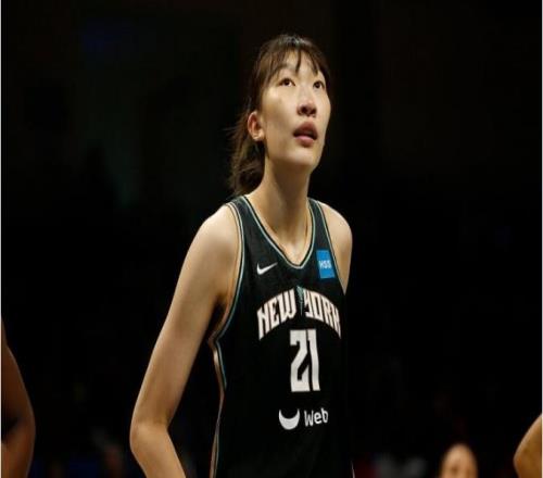 WNBA：韩旭4+5拼到6犯毕业自由人加时险胜神秘人获2连胜