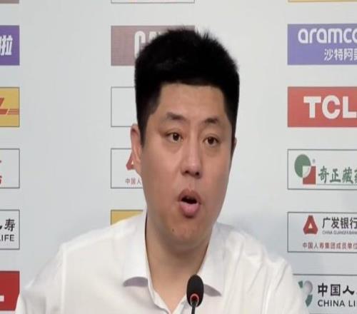 潘江:确实看到与强队间的差距,作为主帅我敢于承担输球责任