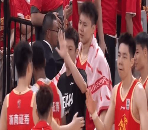连下两城！布朗32分广厦21淘汰山西半决赛迎战深圳